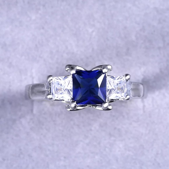 New Two Tone Square 925 Silver Sapphire Ring - Picture 3 of 6